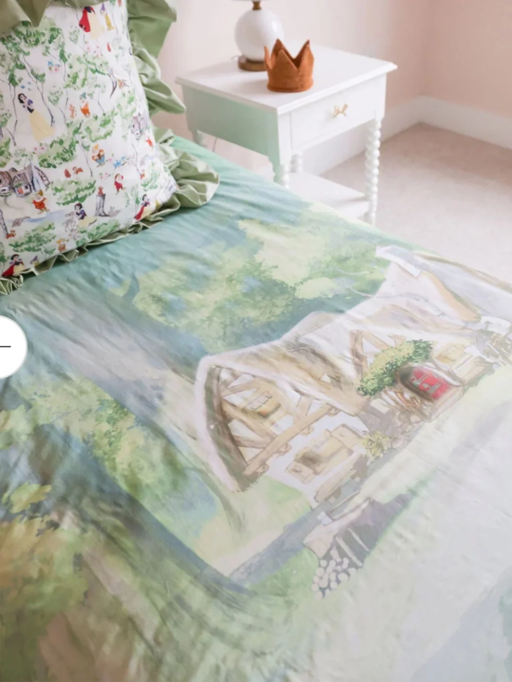 Posh Peanut Disney Princess Snow White Reversible Ruffled Duvet Cover in Green -